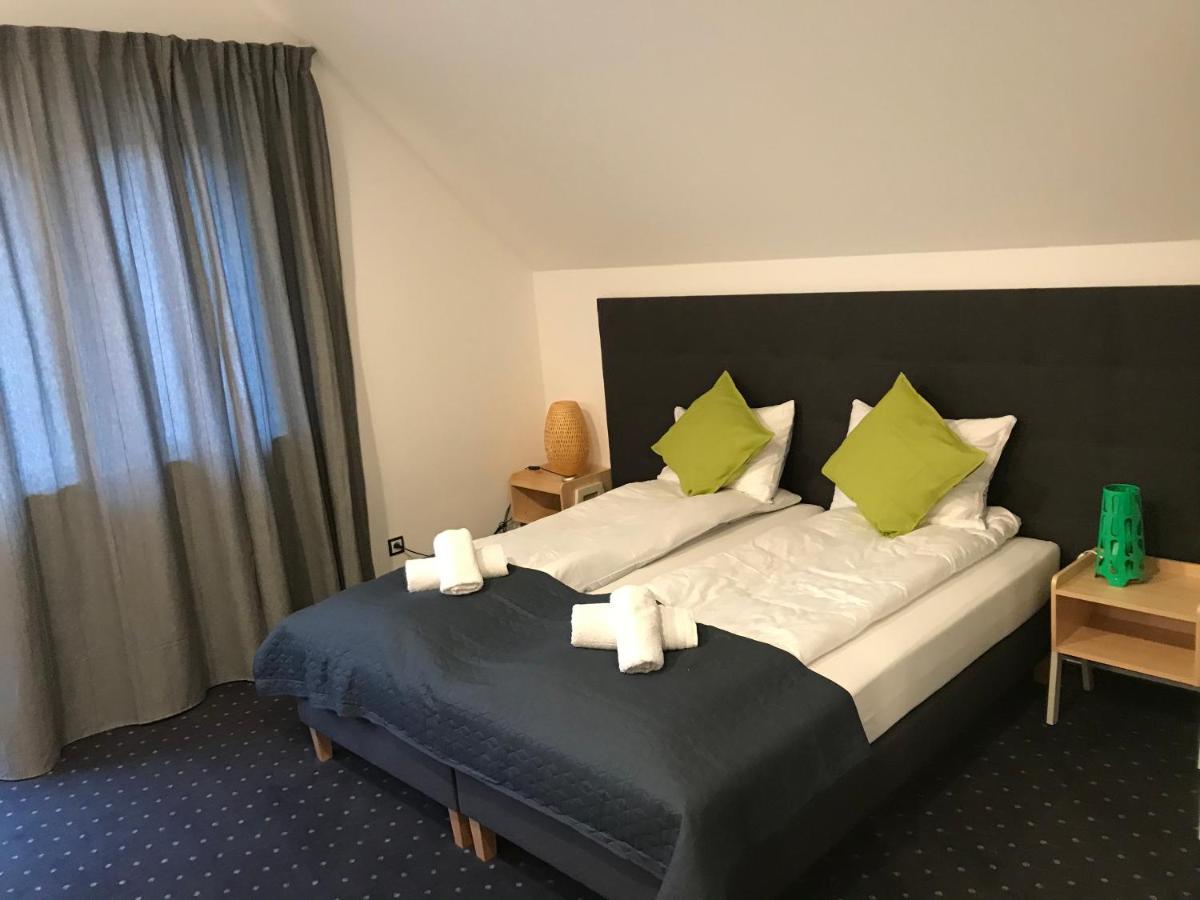 Apartamenty Pod Zamkiem W Janowcu Яновец Екстериор снимка