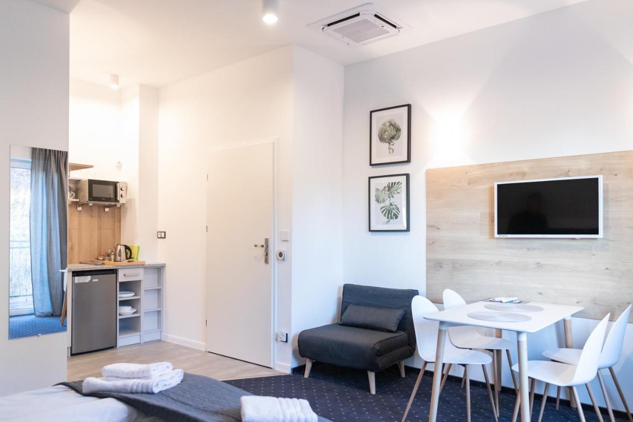 Apartamenty Pod Zamkiem W Janowcu Яновец Екстериор снимка